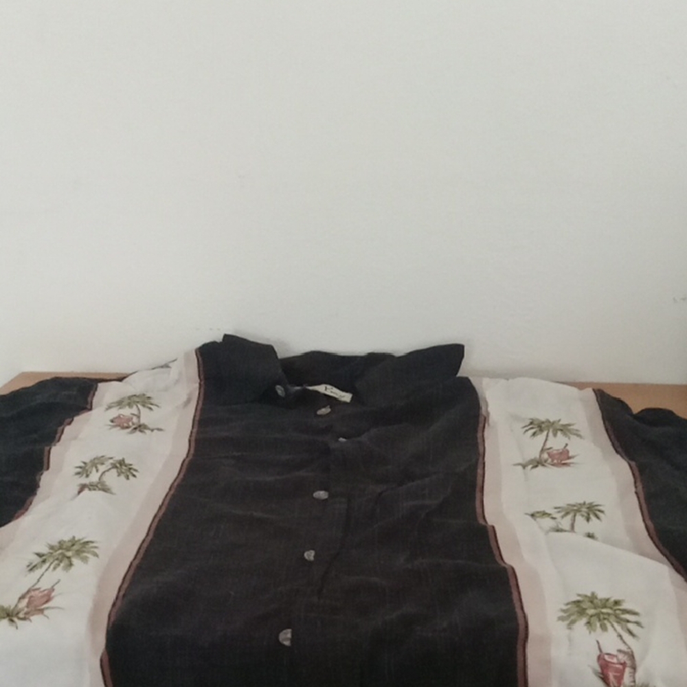 Men's Black and White Casual Shirt